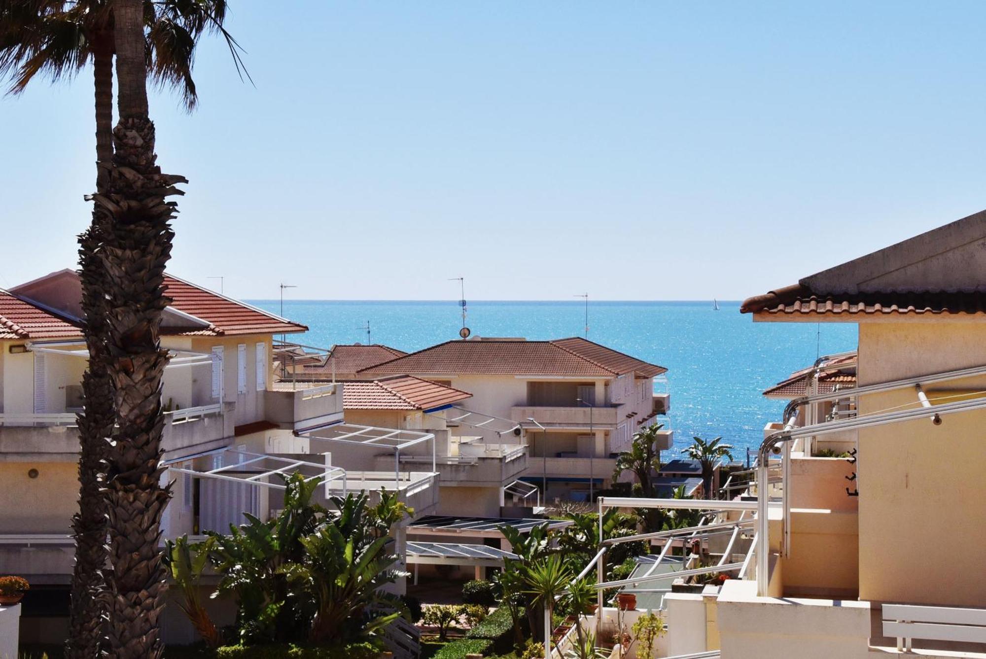 Punta Di Mola House Apartment Marina di Ragusa Exterior photo